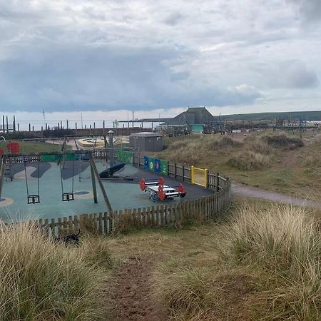 Life'S A Beach, Montrose Scotland Exterior foto